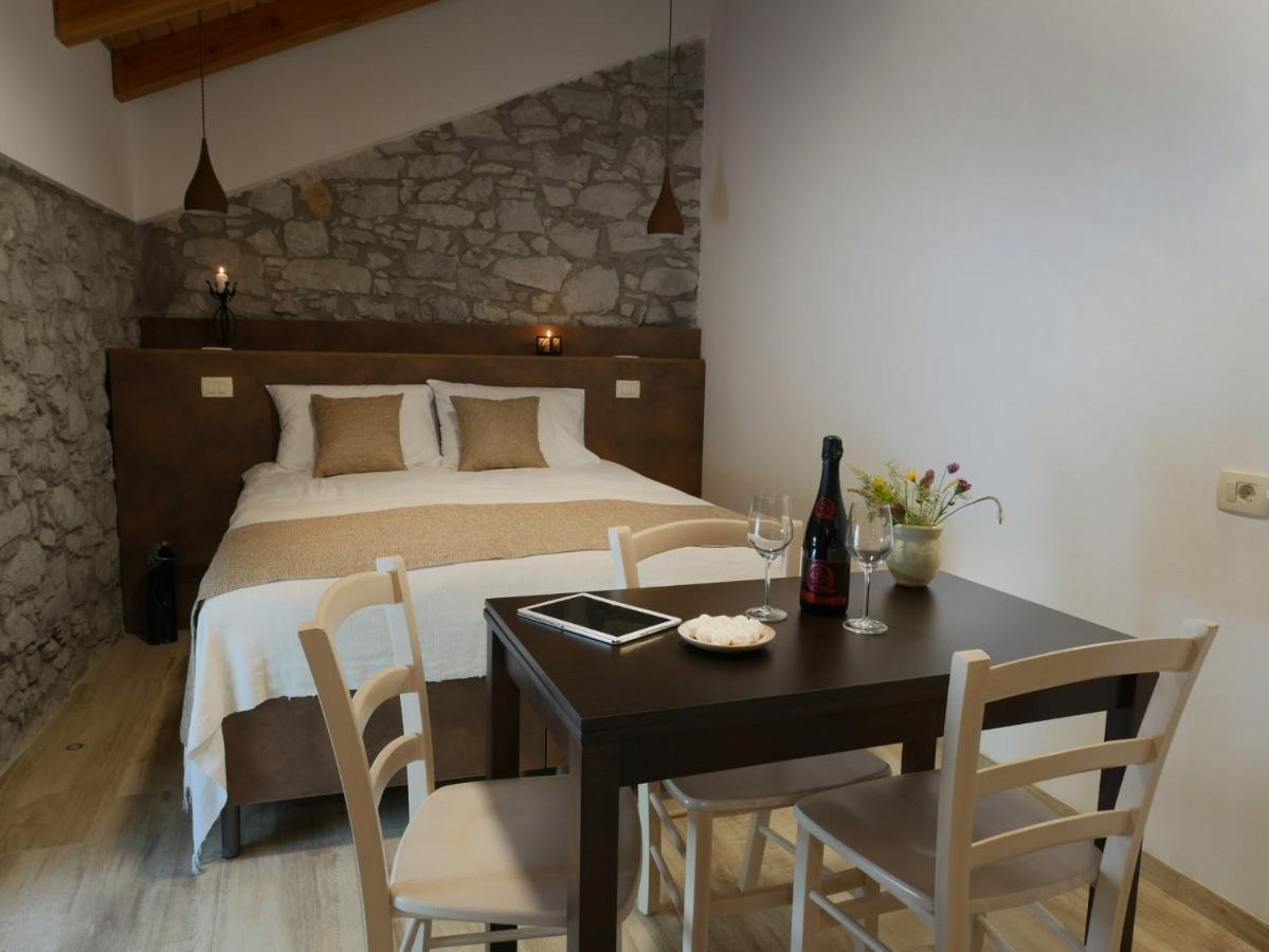 Apartmaji In Sobe Odlicna Hisa Štanjel Kültér fotó